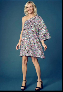 Jo Whiley feet photo 9
