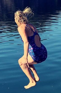 Jo Whiley feet photo 1