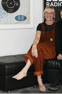 Jo Whiley feet photo 7
