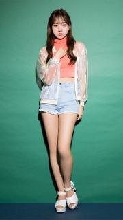 Jo Yuri feet photo thumbnail