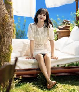 Jo Yuri feet photo thumbnail