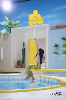 Jo Yuri feet photo thumbnail