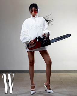 Jo Yuri feet photo thumbnail