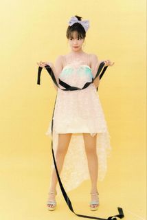 Jo Yuri feet photo thumbnail