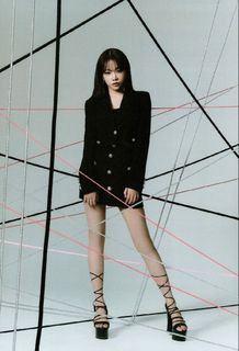 Jo Yuri feet photo 3
