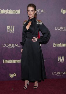 JoAnna Garcia Swisher feet photo thumbnail