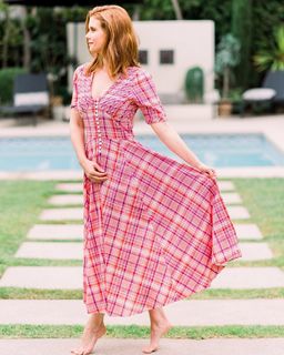 JoAnna Garcia Swisher feet photo thumbnail