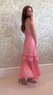 JoAnna Garcia Swisher feet photo thumbnail
