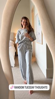 JoAnna Garcia Swisher feet photo 1