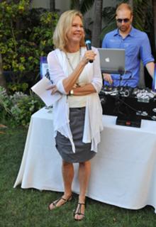 JoBeth Williams feet photo thumbnail