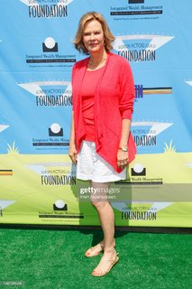 JoBeth Williams feet photo thumbnail