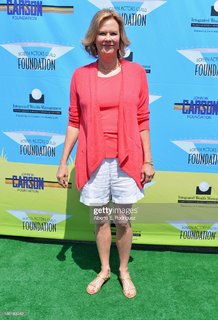 JoBeth Williams feet photo thumbnail