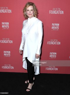 JoBeth Williams feet photo thumbnail