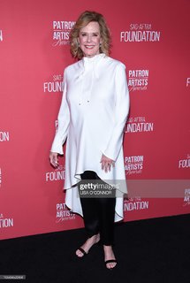JoBeth Williams feet photo thumbnail
