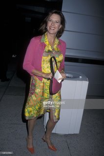 JoBeth Williams feet photo thumbnail