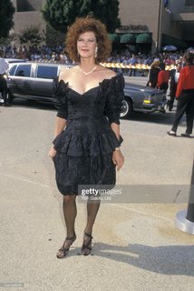 JoBeth Williams feet photo thumbnail