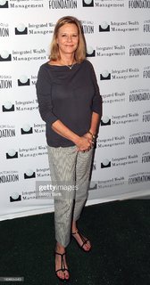 JoBeth Williams feet photo thumbnail