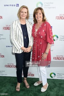 JoBeth Williams feet photo thumbnail
