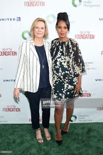 JoBeth Williams feet photo thumbnail