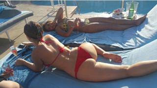 JoJo feet photo thumbnail