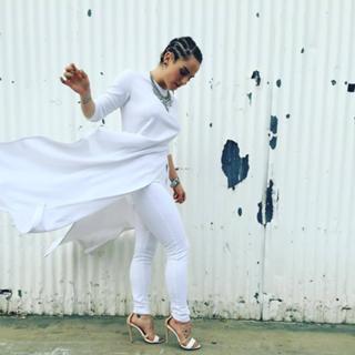 JoJo feet photo thumbnail