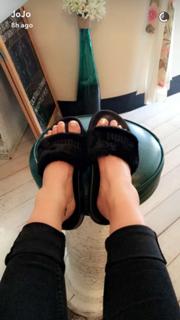 JoJo feet photo thumbnail