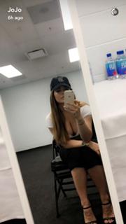JoJo feet photo thumbnail
