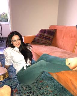 JoJo feet photo thumbnail