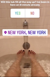 JoJo feet photo thumbnail