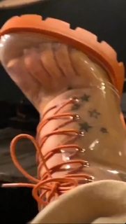 JoJo feet photo thumbnail