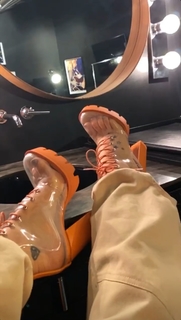 JoJo feet photo thumbnail