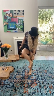 JoJo feet photo thumbnail