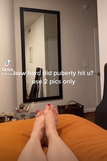 JoJo feet photo thumbnail