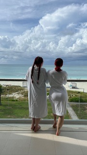 JoJo feet photo thumbnail