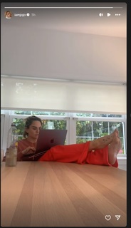 JoJo feet photo thumbnail