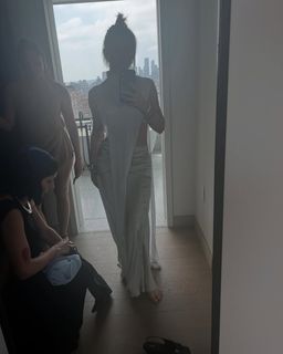 JoJo feet photo thumbnail