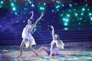 JoJo Siwa feet photo thumbnail