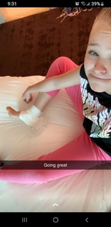 JoJo Siwa feet photo thumbnail