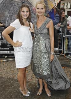 Joan Allen feet photo thumbnail