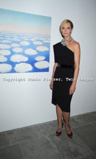 Joan Allen feet photo thumbnail