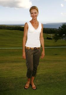 Joan Allen feet photo thumbnail