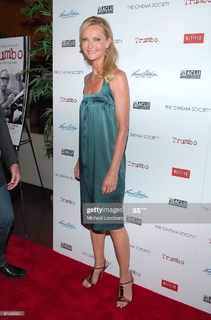 Joan Allen feet photo thumbnail