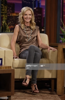 Joan Allen feet photo thumbnail