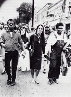 Joan Baez feet photo 3