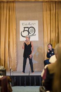 Joan Baez feet photo 12