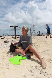 Joan Baez feet photo 7