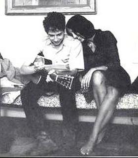 Joan Baez feet photo 3