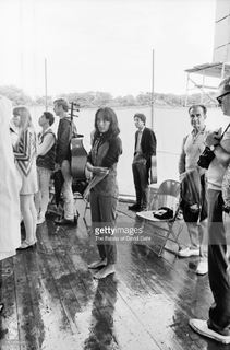 Joan Baez feet photo 16