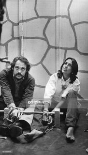 Joan Baez feet photo 15
