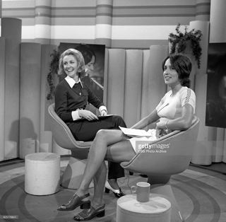 Joan Baez feet photo 12